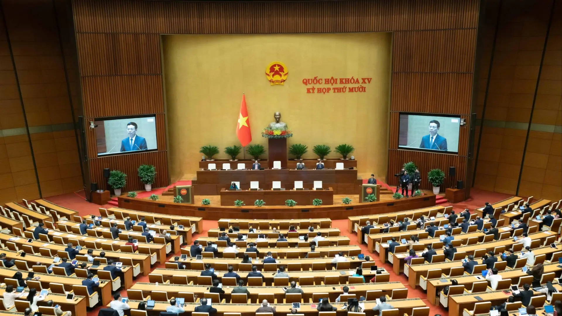 Thúc đẩy phát triển, chuyển giao công nghệ cao